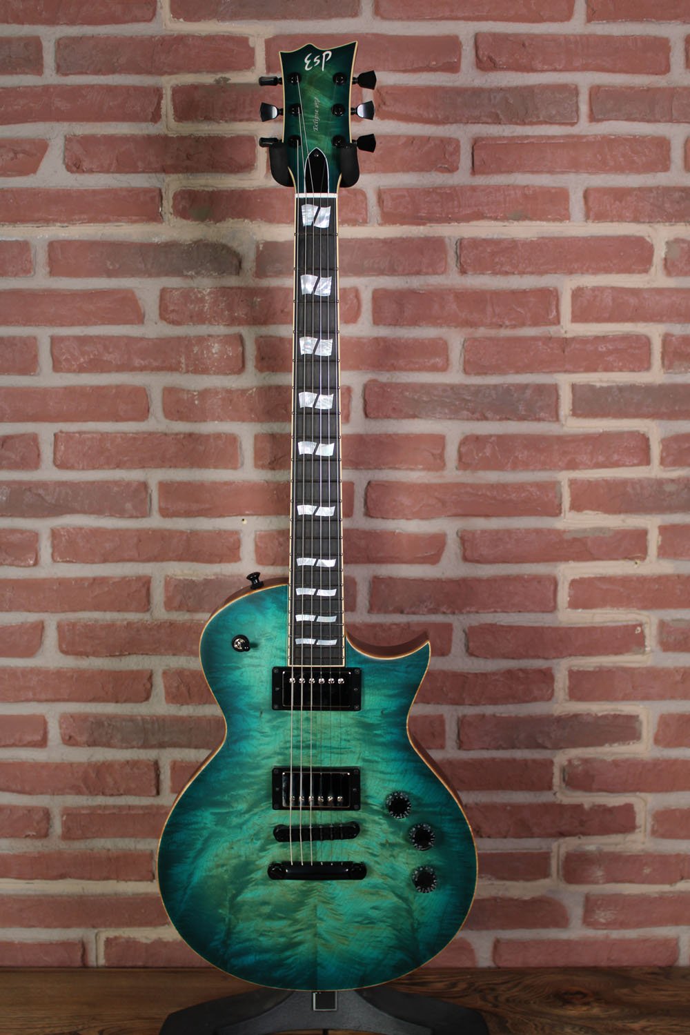 USA Eclipse QM SD BH  Aqua Marine Sunburst